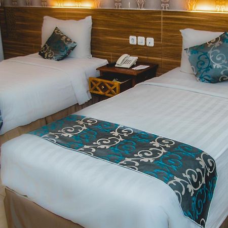 Grand Amira Hotel Solo, Azana Hotels Collection Exterior foto