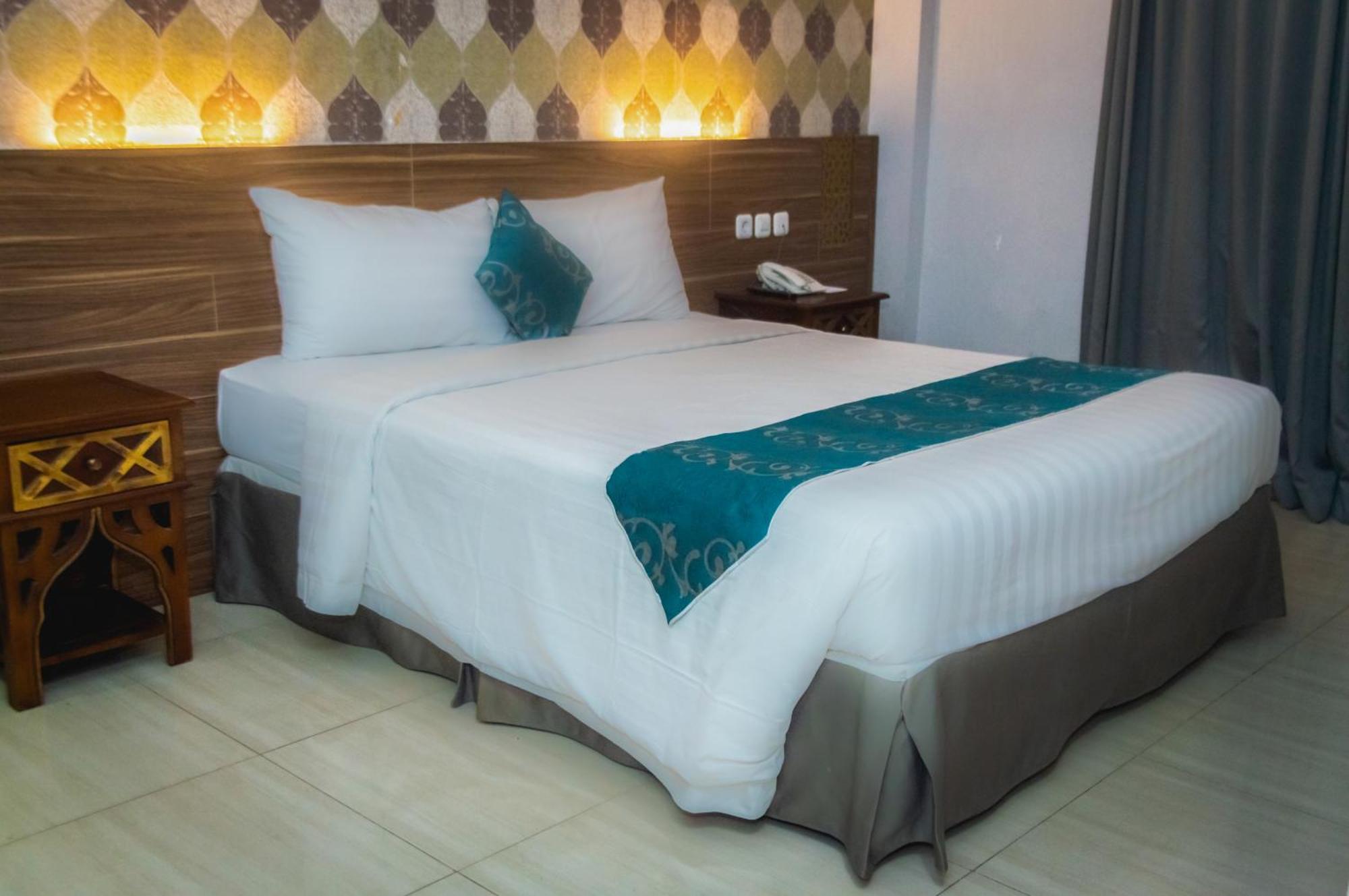 Grand Amira Hotel Solo, Azana Hotels Collection Exterior foto