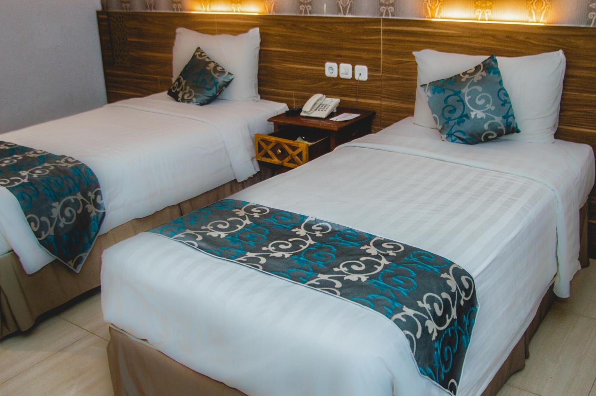 Grand Amira Hotel Solo, Azana Hotels Collection Exterior foto