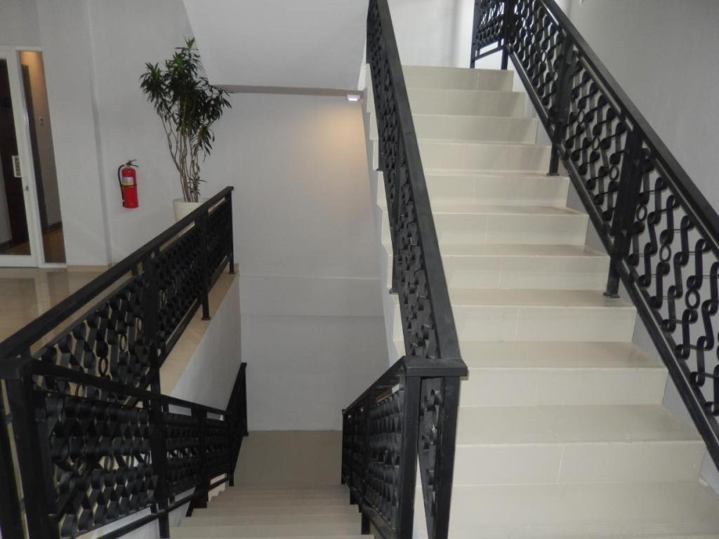 Grand Amira Hotel Solo, Azana Hotels Collection Exterior foto