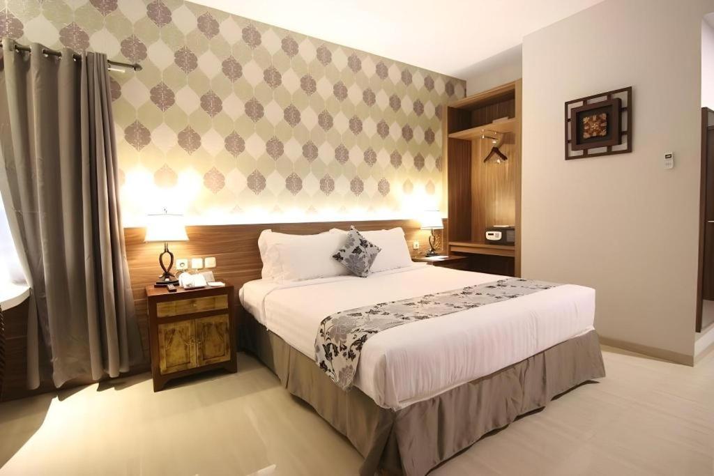 Grand Amira Hotel Solo, Azana Hotels Collection Exterior foto