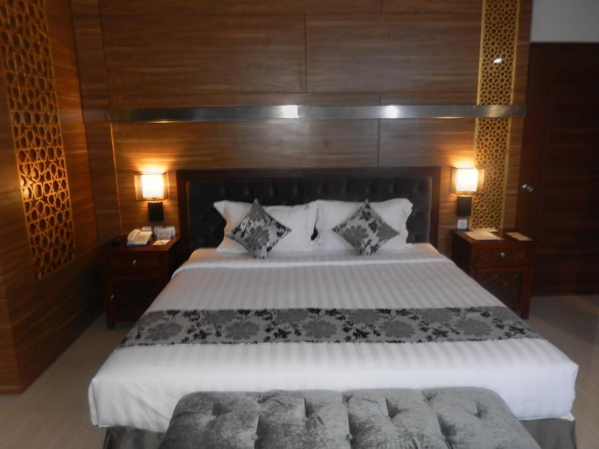Grand Amira Hotel Solo, Azana Hotels Collection Exterior foto