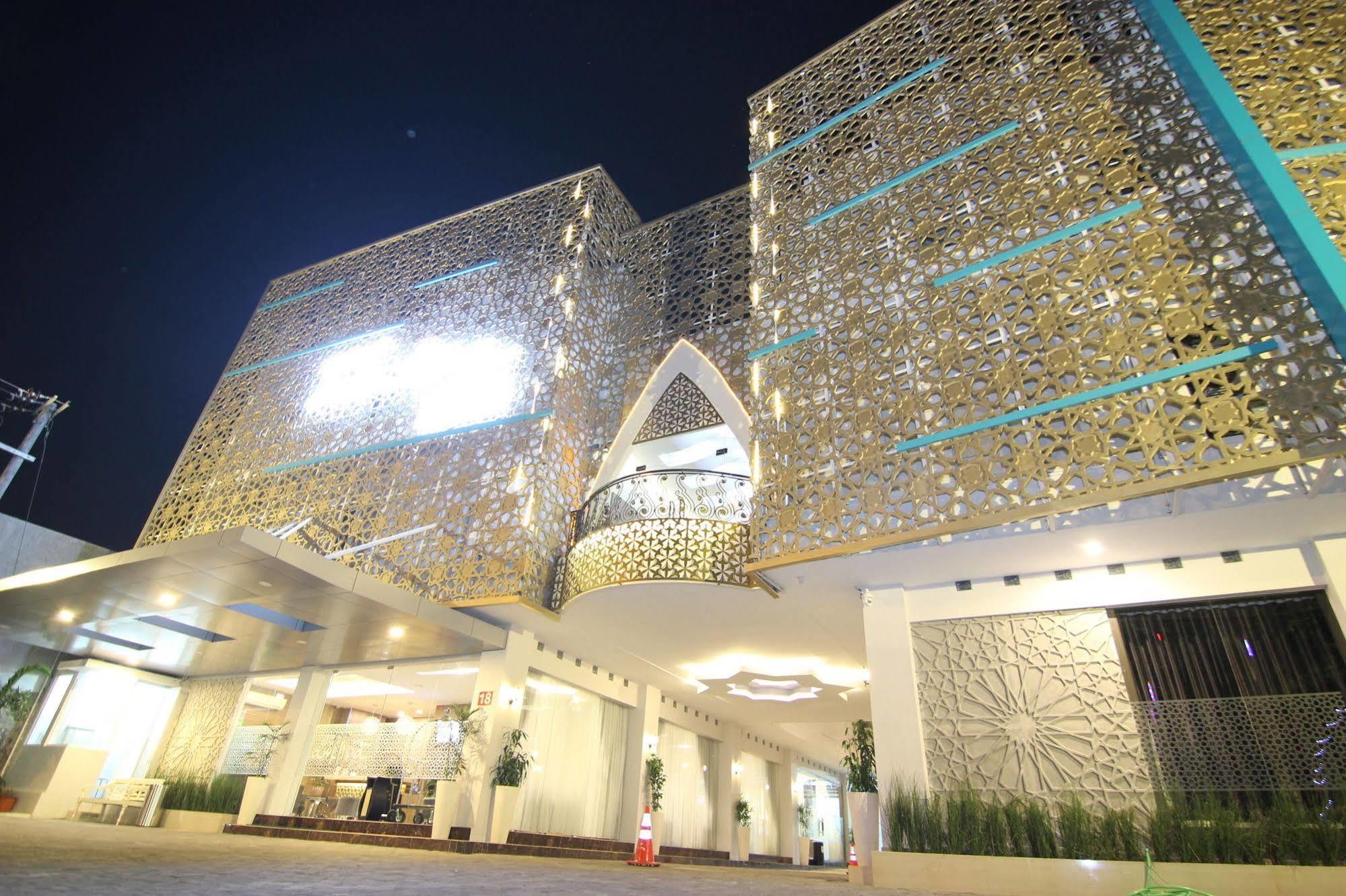 Grand Amira Hotel Solo, Azana Hotels Collection Exterior foto